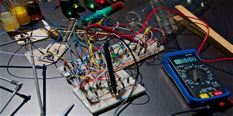 Ultrasonic sensor circuit project with versatile controls. . Electronics today projects